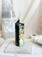 Tour | Labradorite