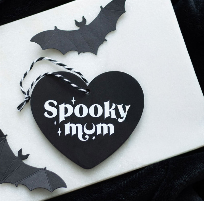 Ornement | Cœur en bois | Spooky mum