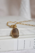 Collier | Chaîne maillons or | Agate druzy