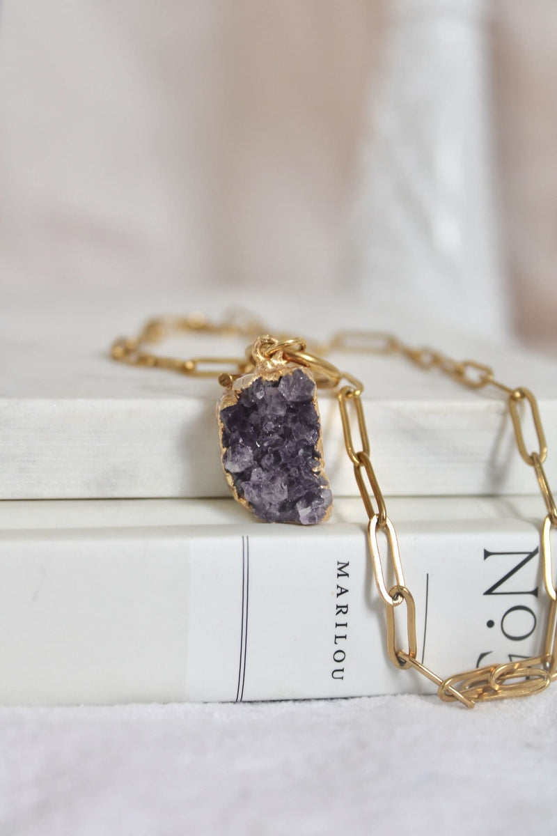 Collier | Chaîne maillons or | Géode d’améthyste