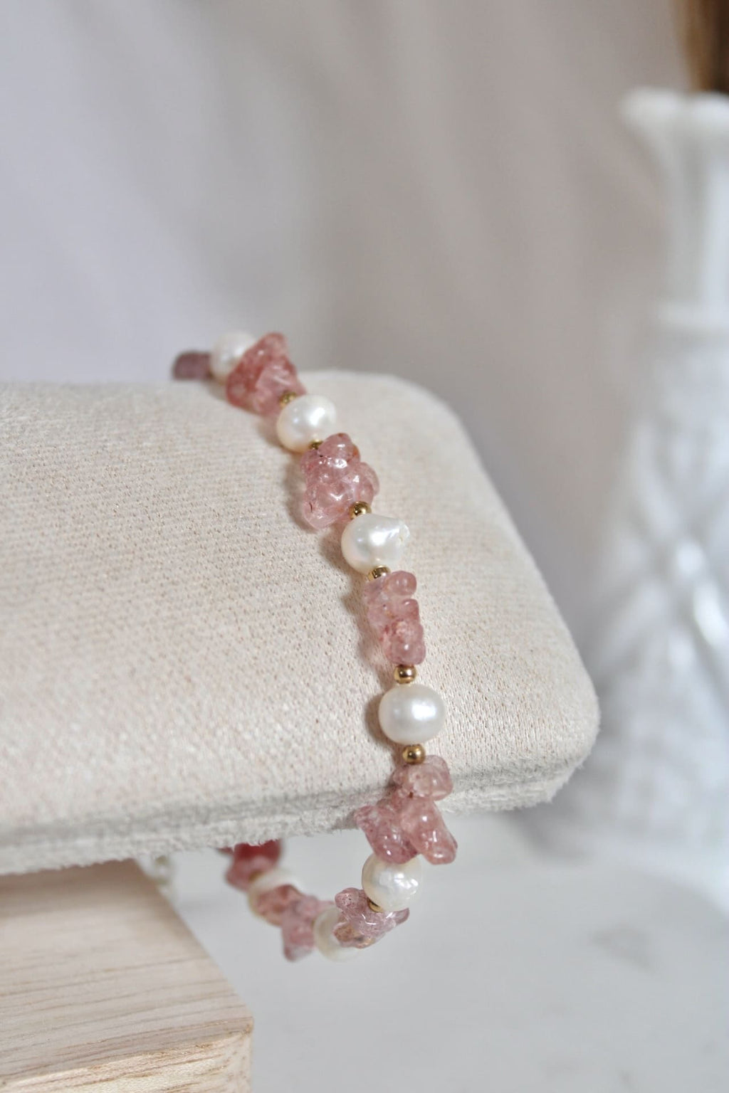 Bracelet | Quartz fraise et perle d’eau douce