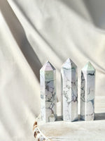 Tour | Howlite Aura